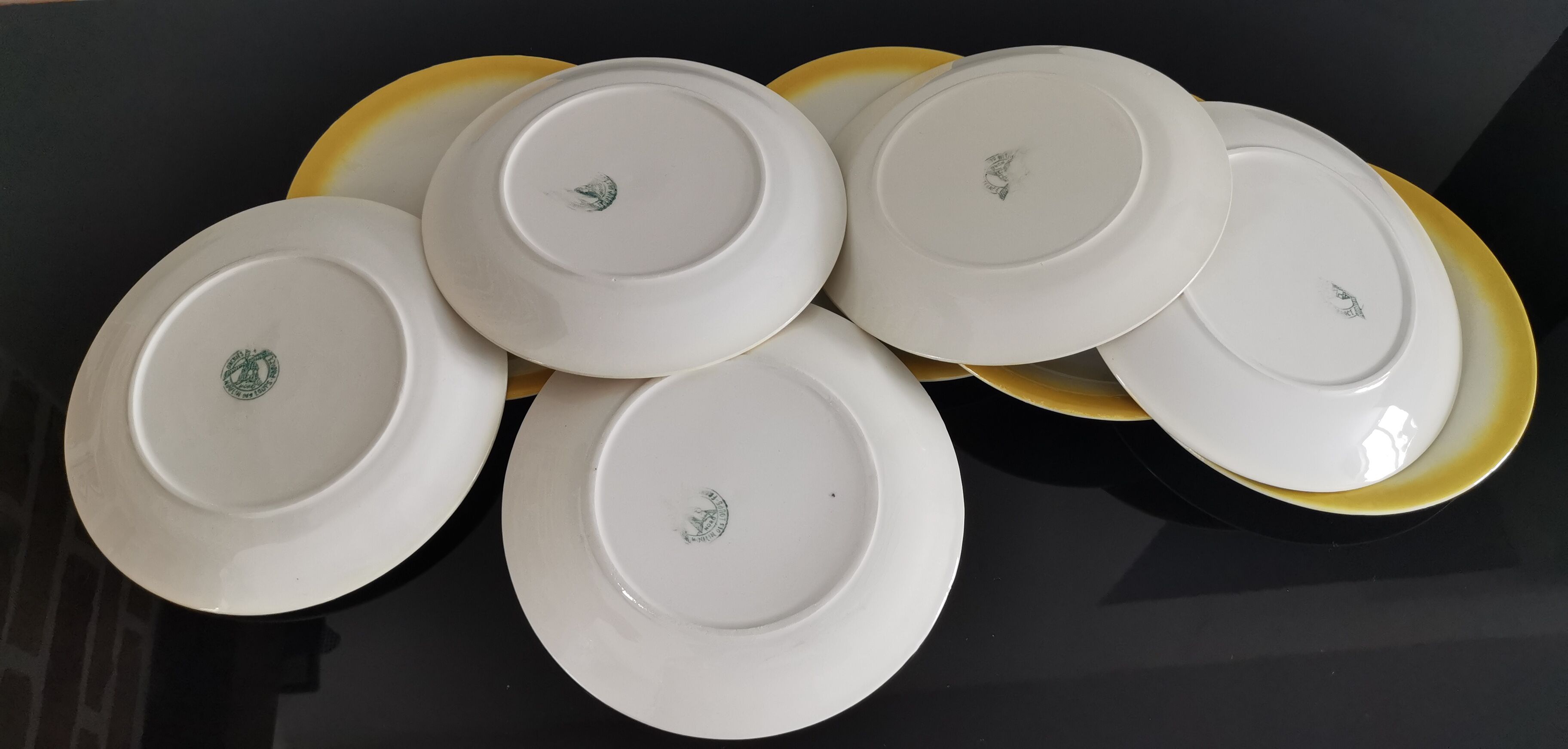 9 plates for dessert old moulin des loups vintage yellow edge