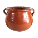 Terracotta pot, pottery pot.