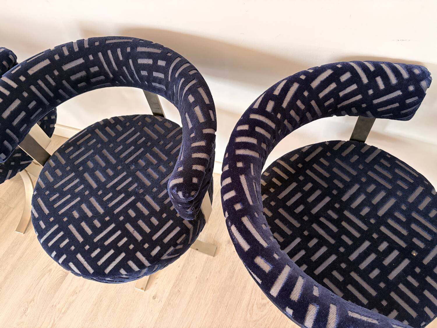 Osvaldo Borsani chairs