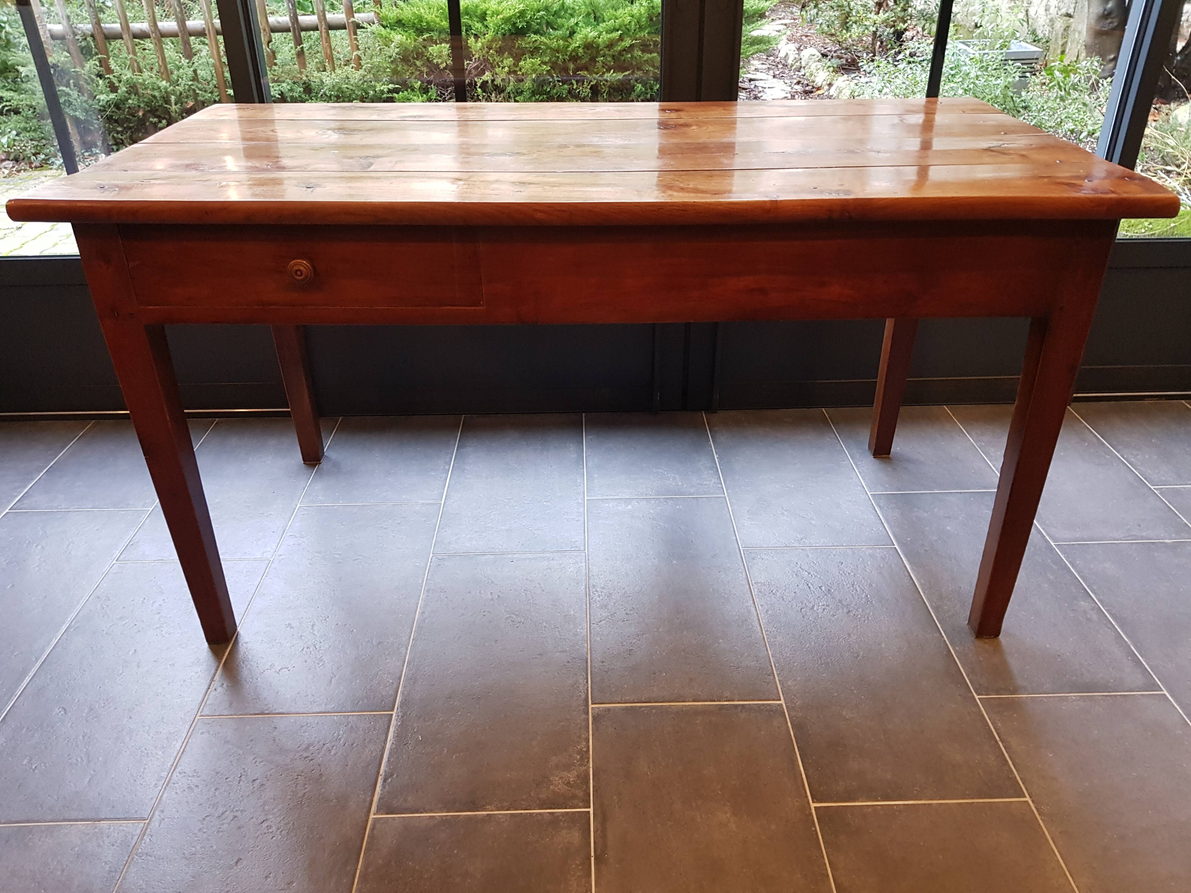 Farm table in cherry 1890