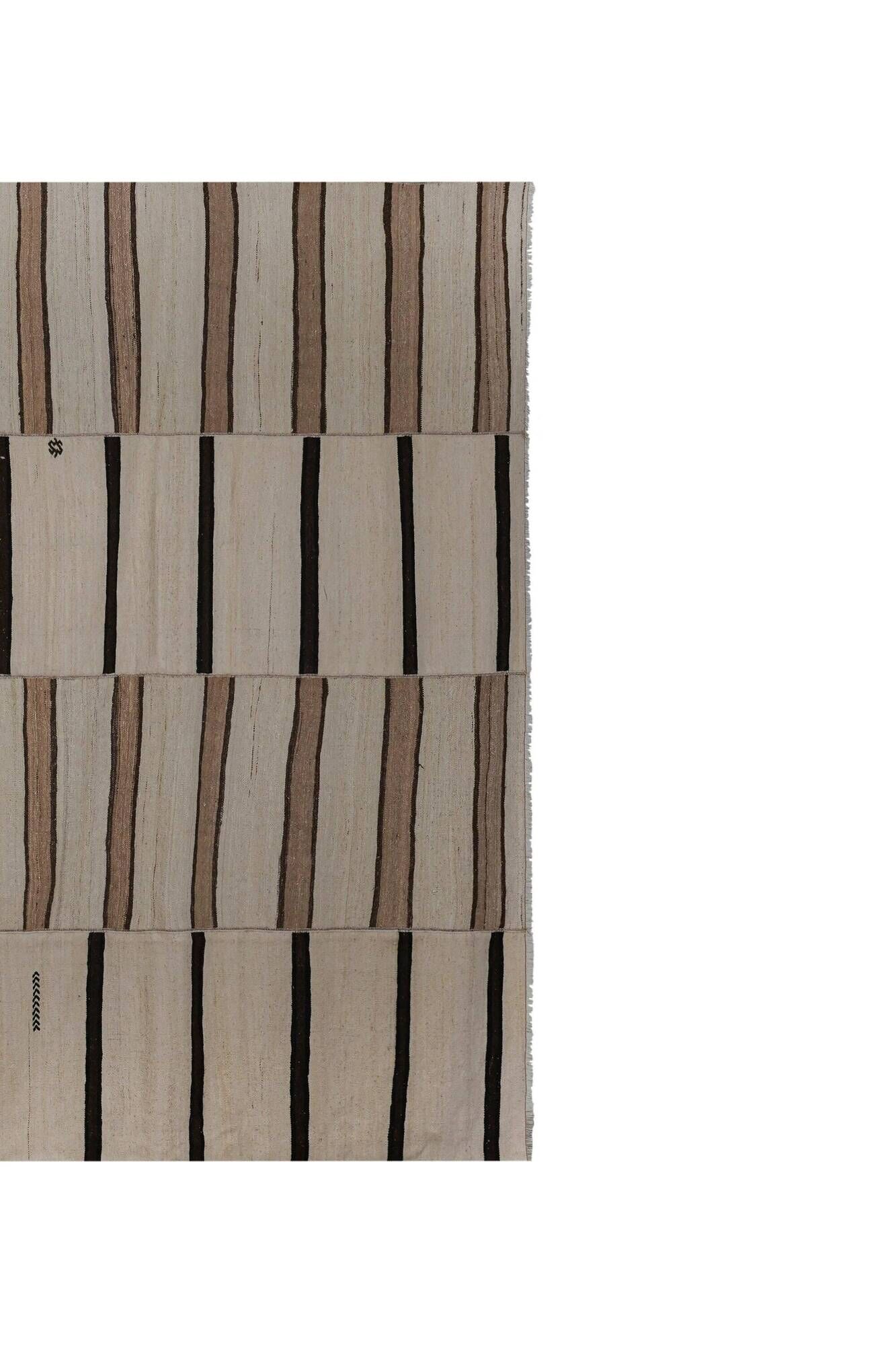Vintage Turkish kilim handwoven 286x385 cm