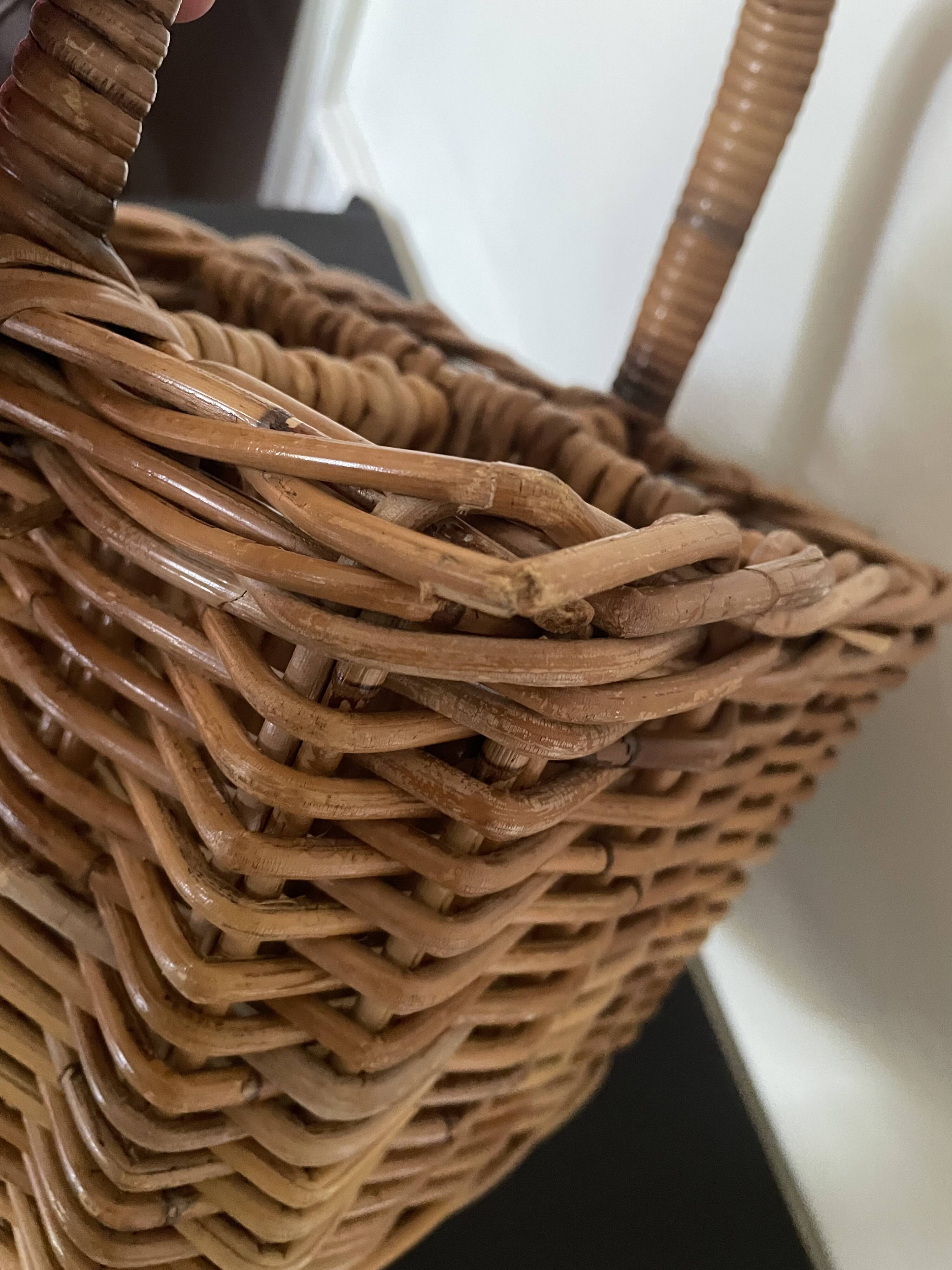 Bottle storage basket