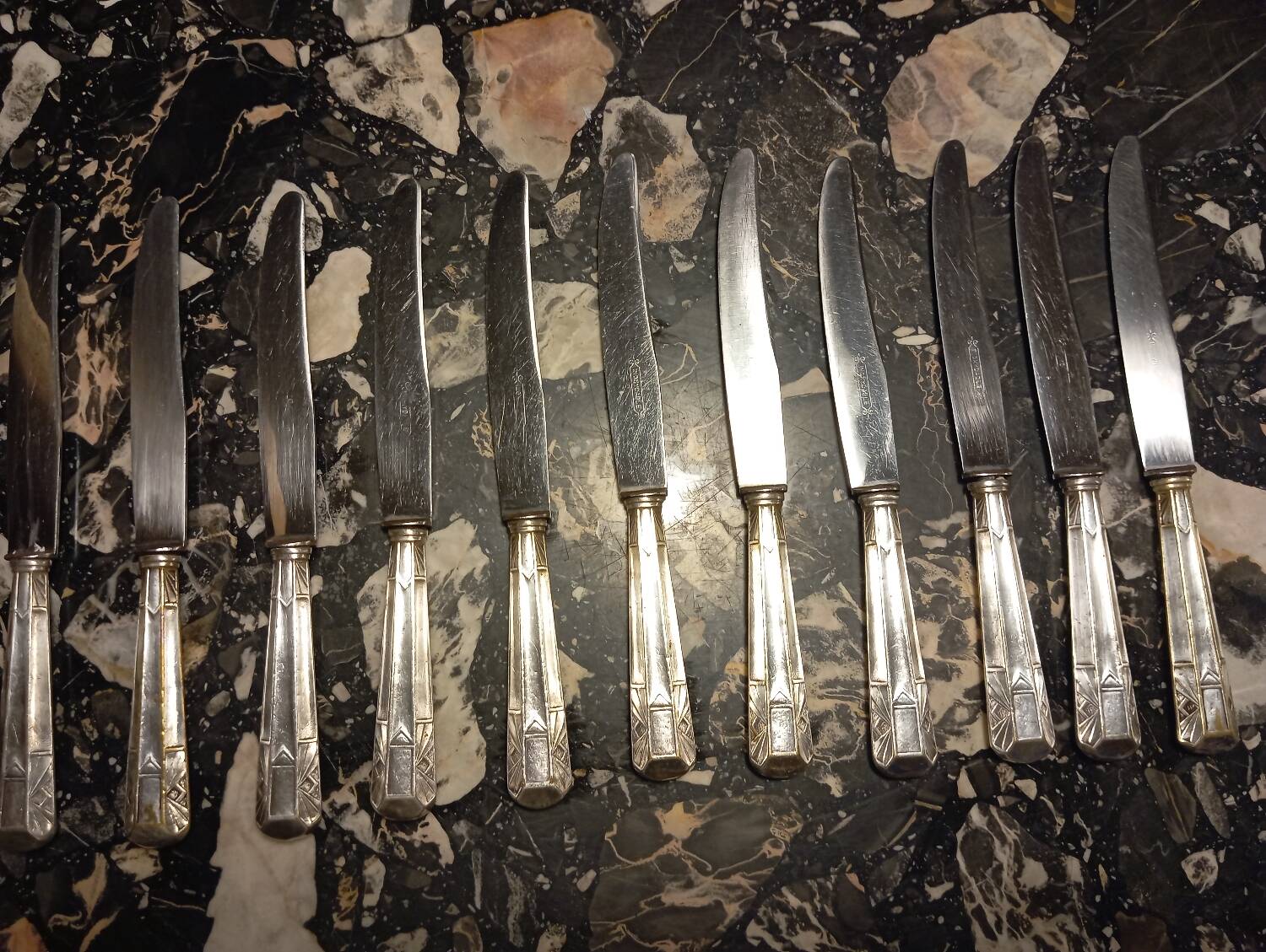 12 silver-plated art deco knives