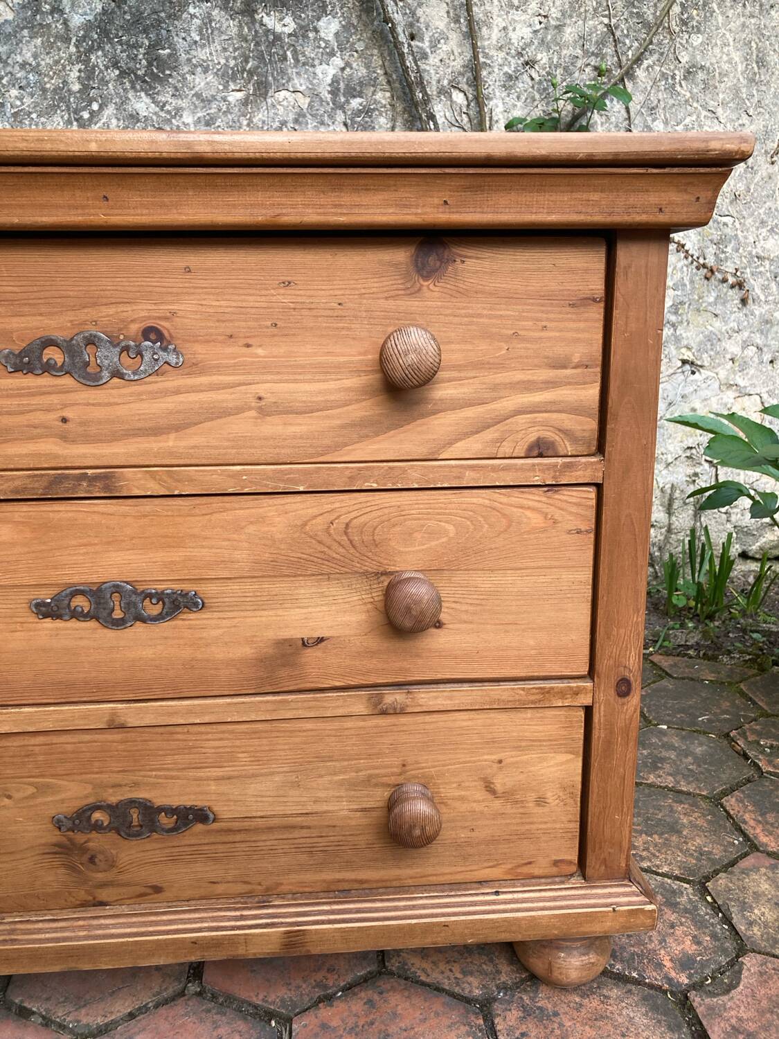 Antique pine chest of drawers