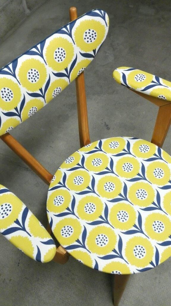 Blond wooden chair scandinavian style of the 1960s