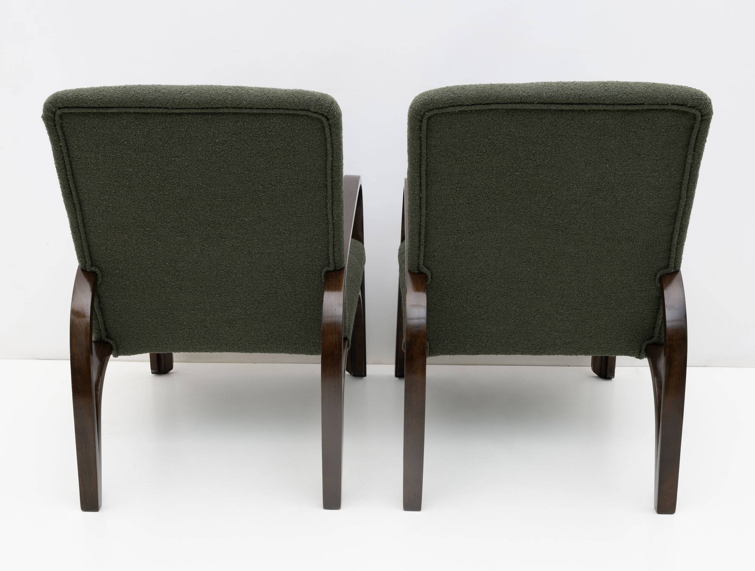 Ensemble Art Déco italien Bouclè vert composé de deux fauteuils et d'un petit canapé, années 1930