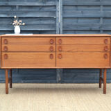 Teak chest of drawers by Meredew * 132 cm