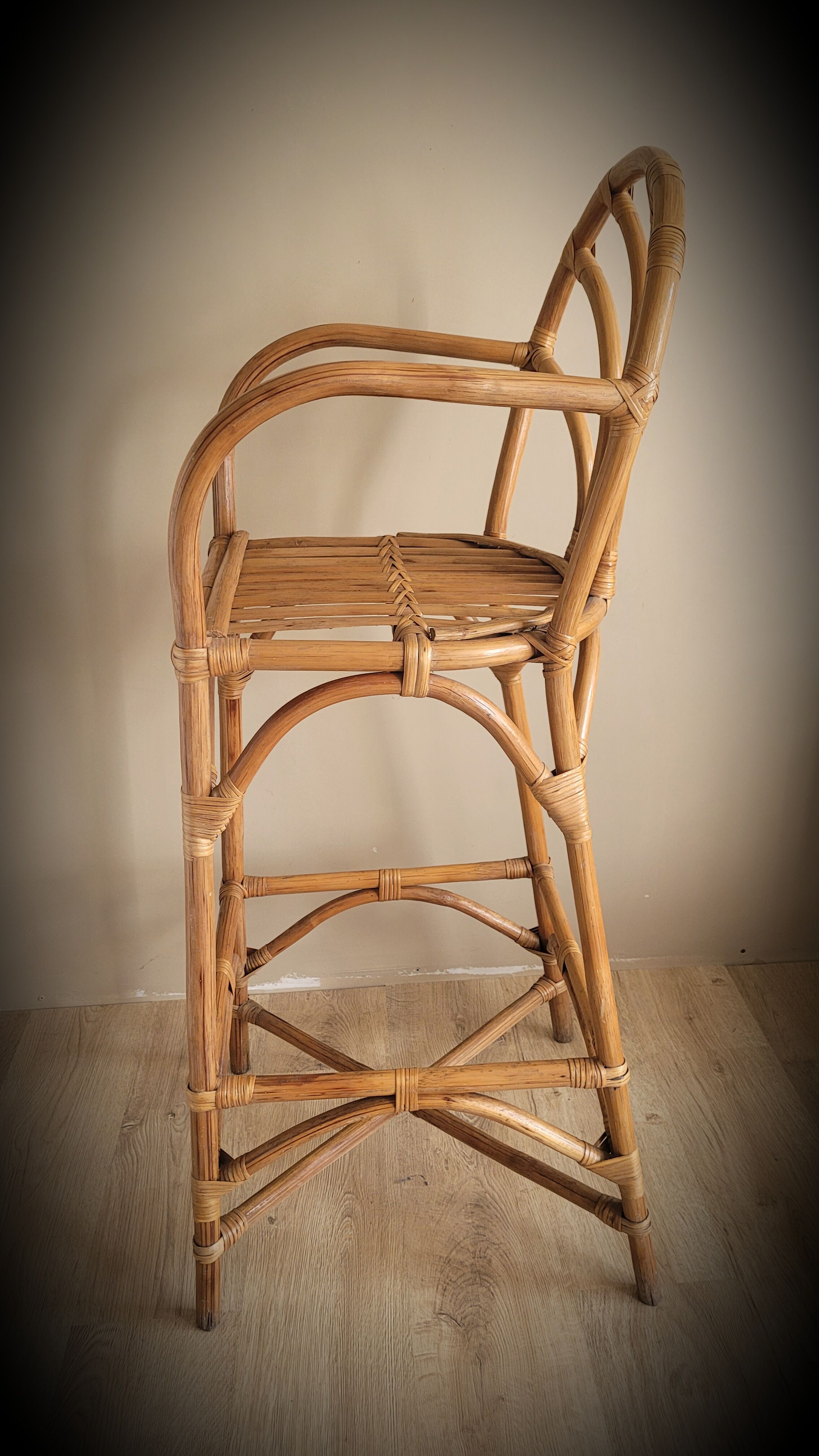 High bar rattan stool
