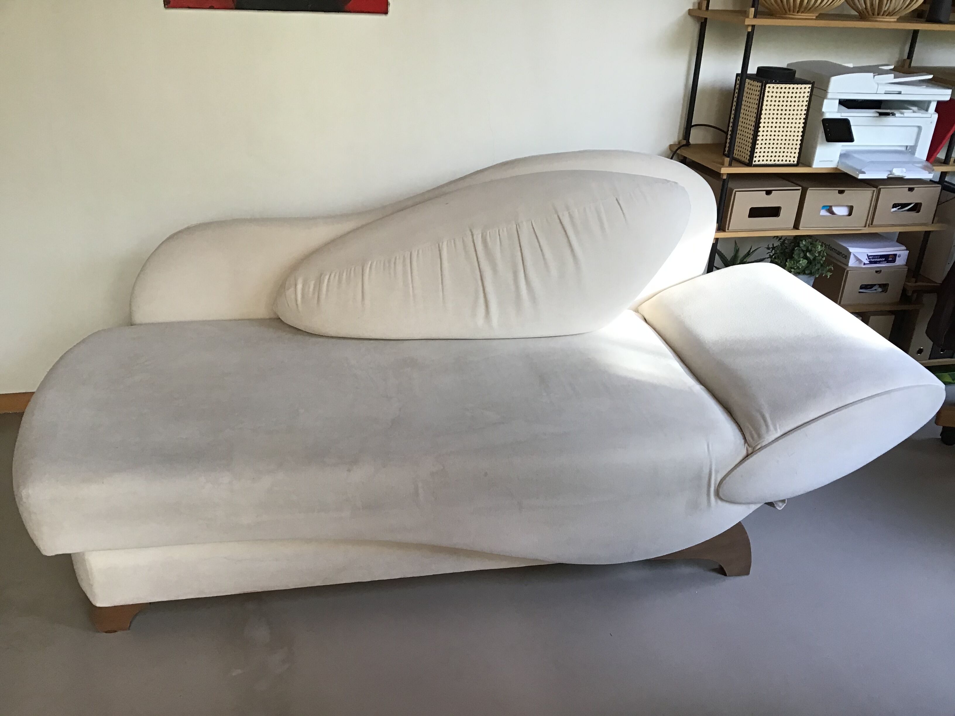 Meridian bed sofa