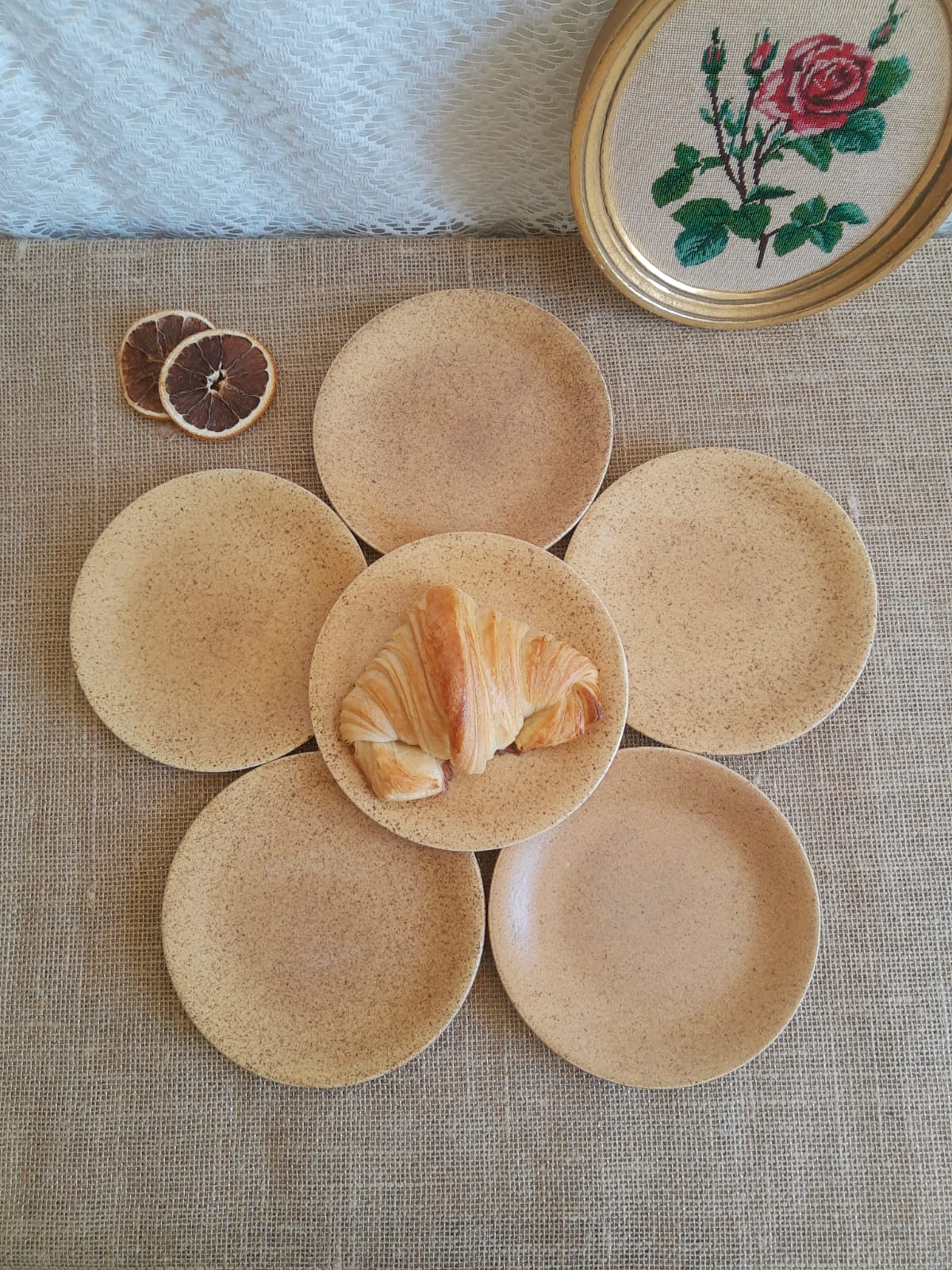 6 small dessert plates in vintage Chantilly Longchamp sandstone