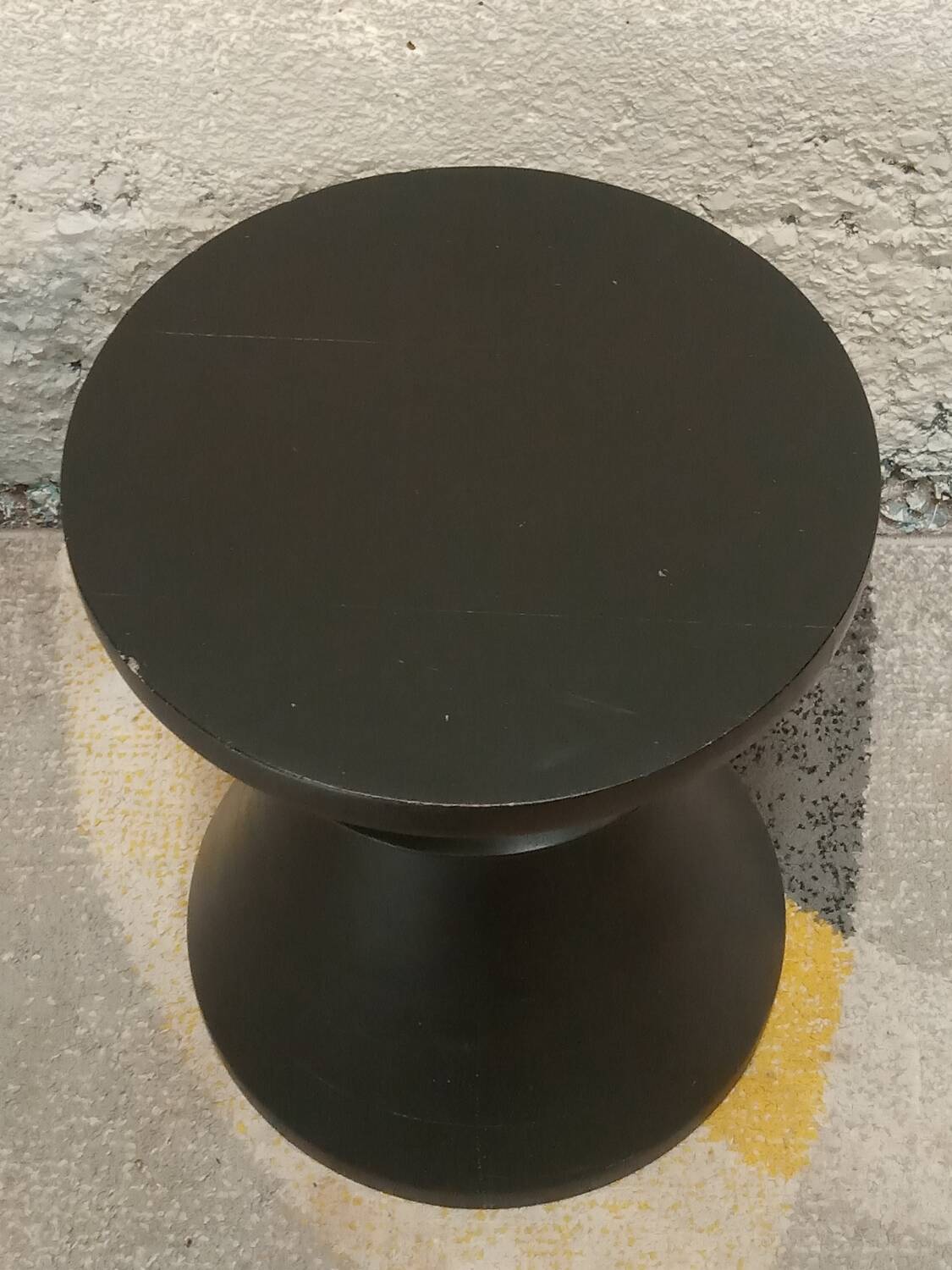 Tabouret en bois massif