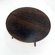Table basse rurale à l'architecture contemporaine, bois de wengé massif