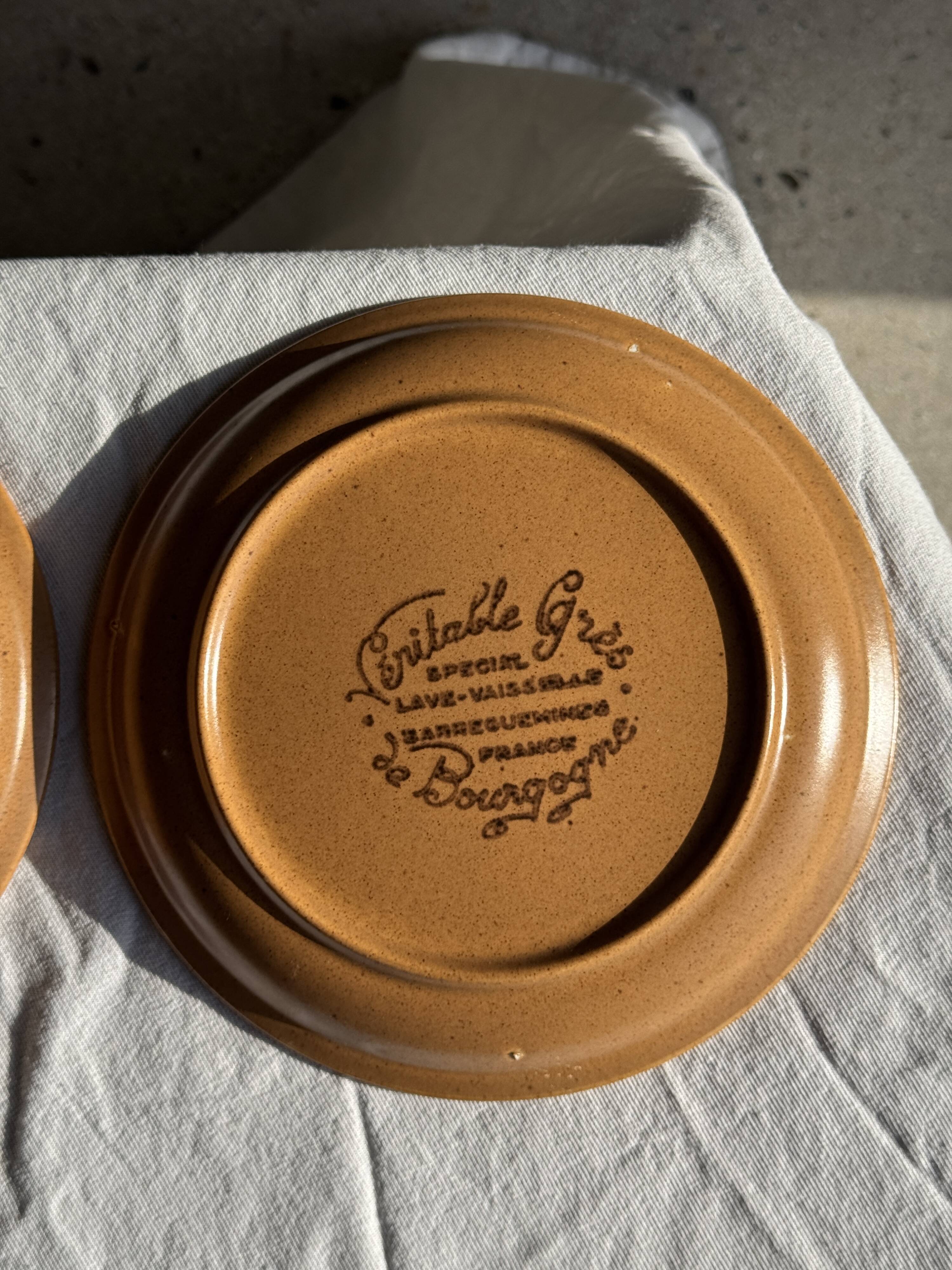 Set of 11 small dessert plates in brown-striped stoneware from Sarreguemines.