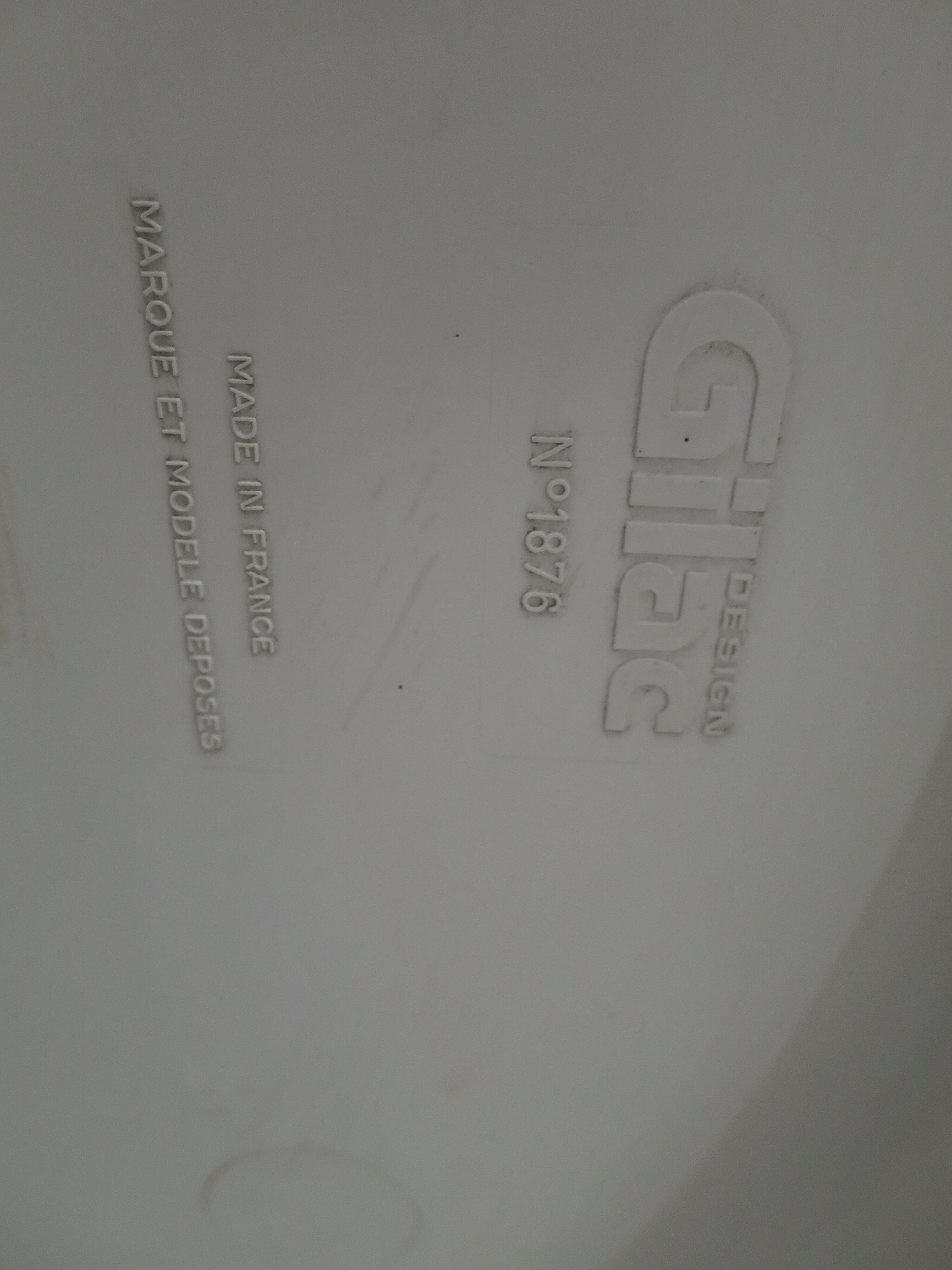 4 chairs and table vintage Gilac 1970s