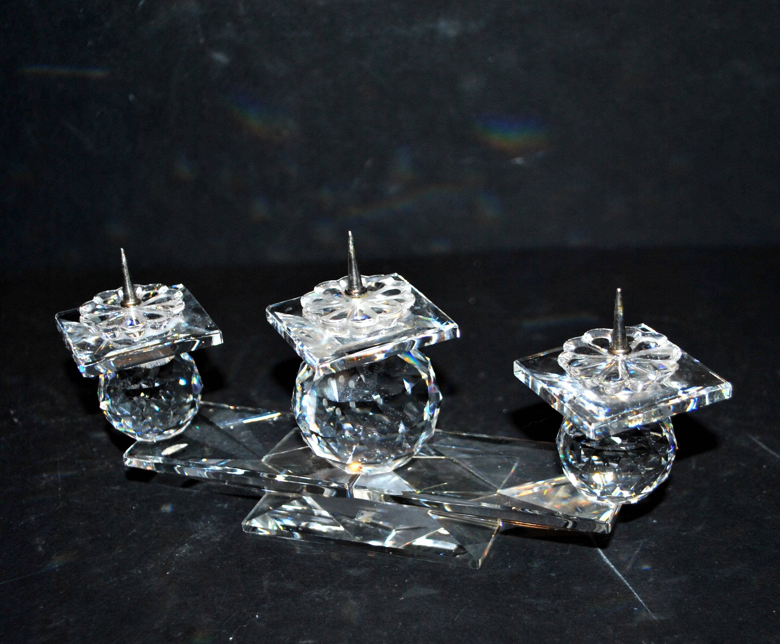 SWAROVSKI candle holder three candles in cut crystal signed 18.5 x 9 x 4cm