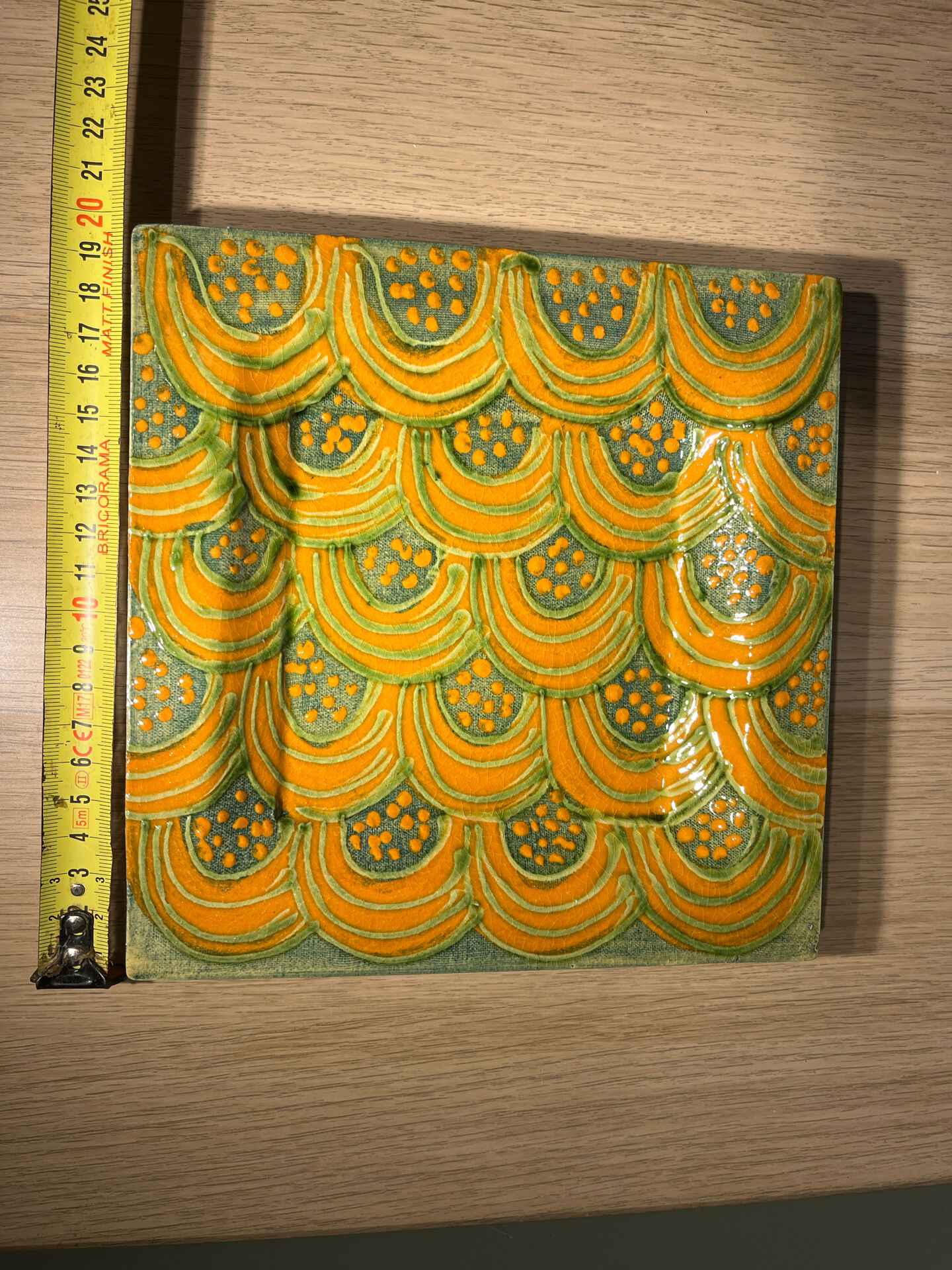 Annick Séguret – large vintage ceramic trivet signed – 20 cm