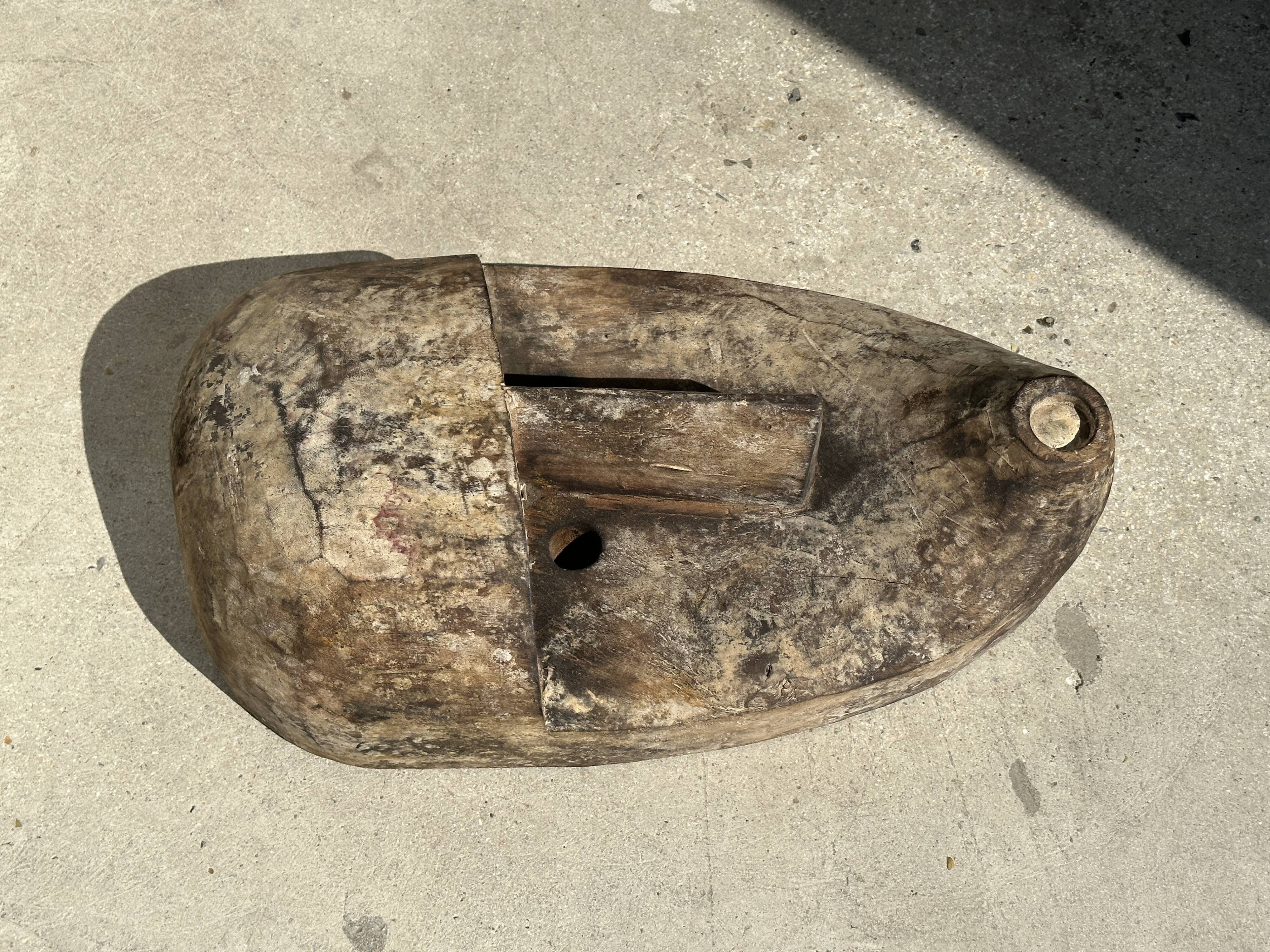 Large Timor mask in patinated wood H:50cm (2)