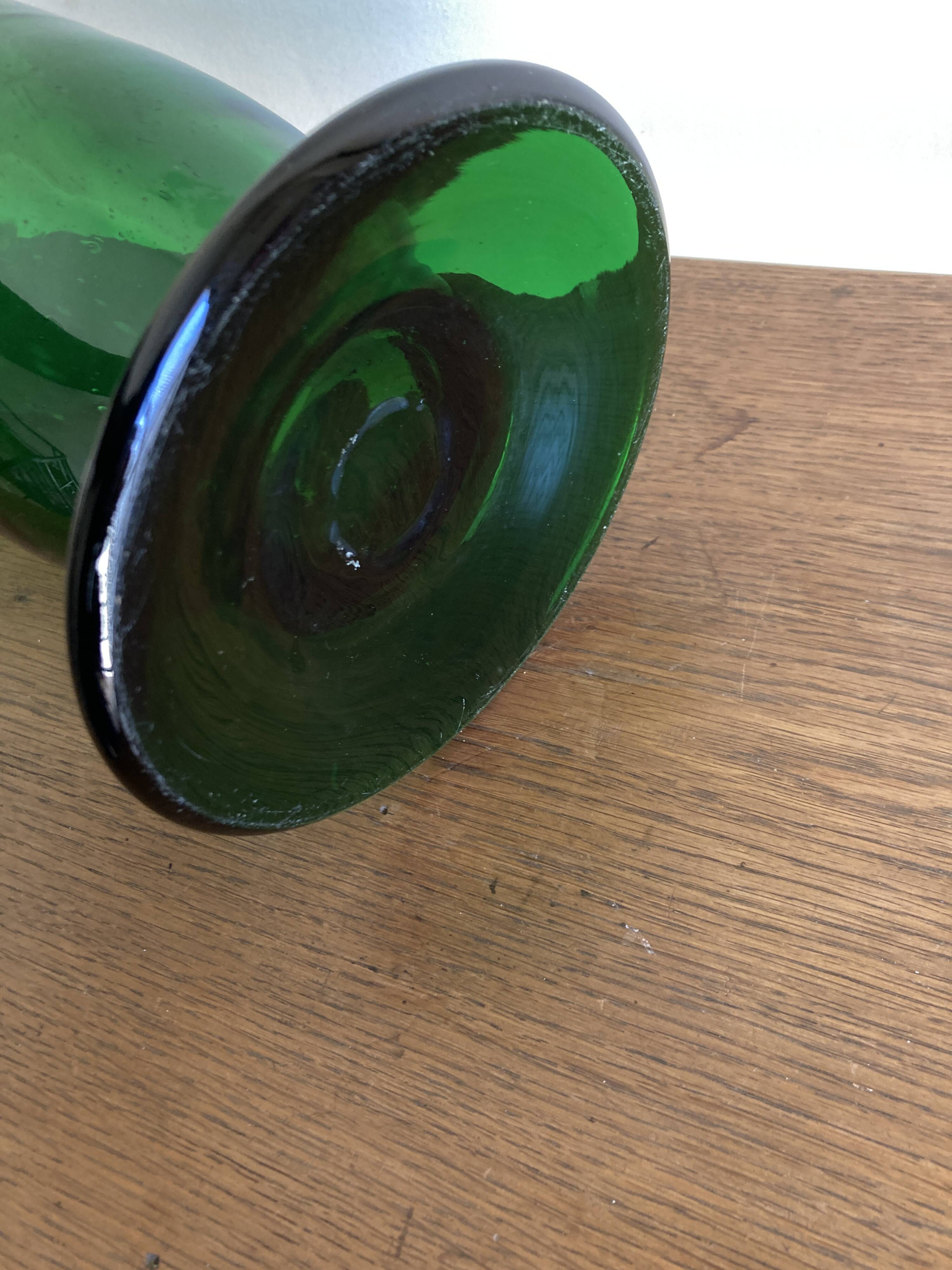 Vase médicis XXL mid-century en verre d'Empoli  travail italien 1960