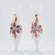 Paire de vases en opaline peints à la main