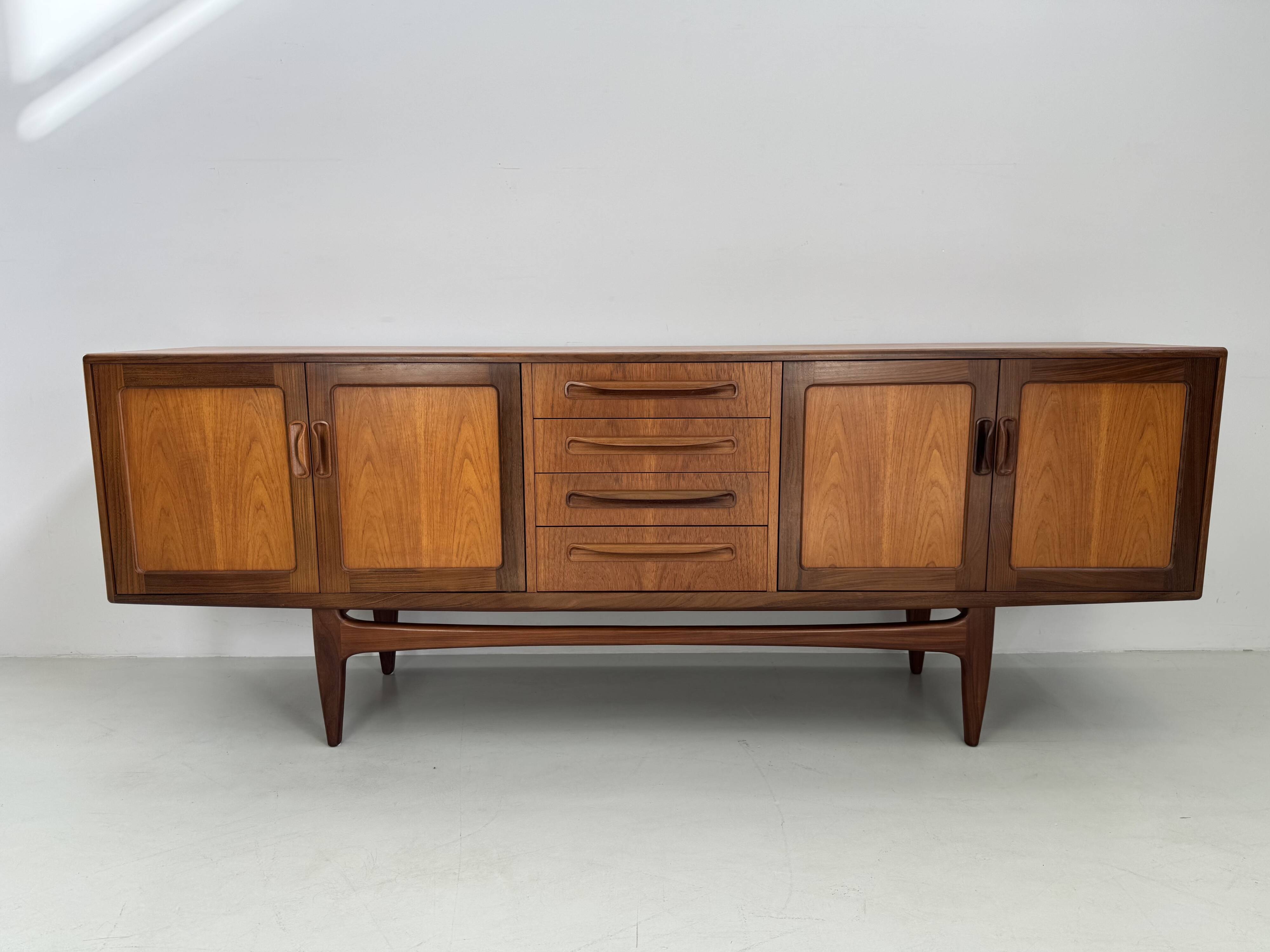 Vintage "Fresco" sideboard by G-Plan design V.Wilkins from the 1960s.