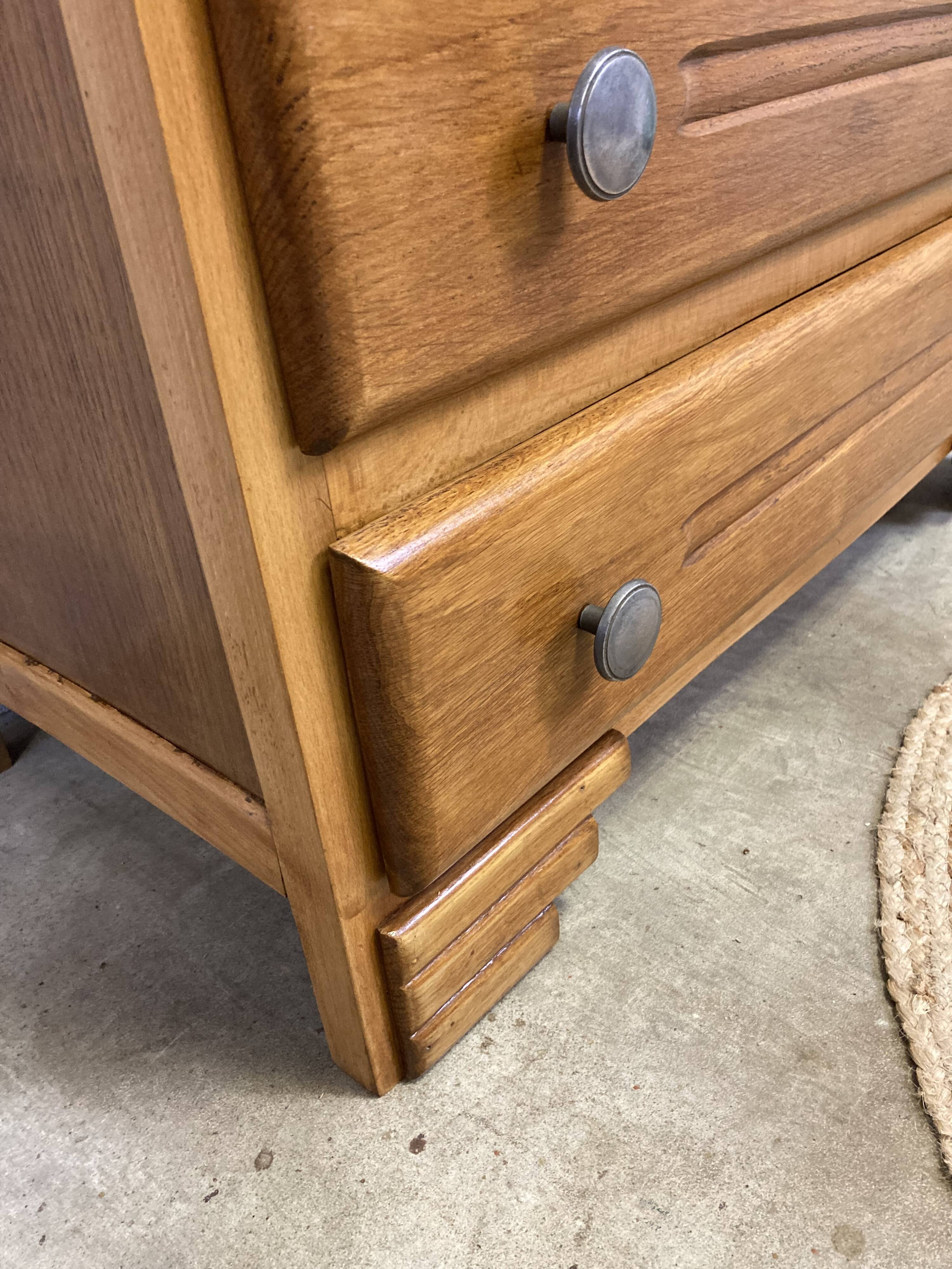 Commode vintage