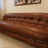 Cassina Soriana sofa for 4 people and 1 Soriana armchair for Cassina.