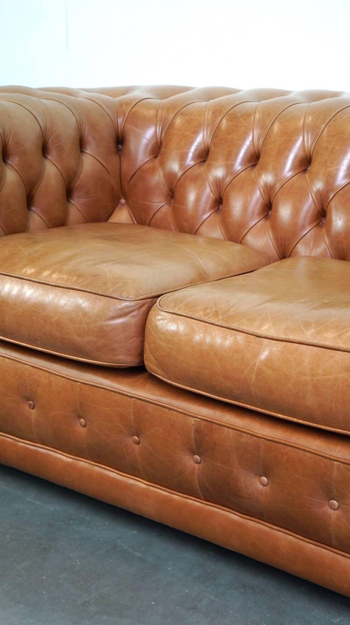 Chesterfield 2-seater sofa in light brown/cream English cowhide leather