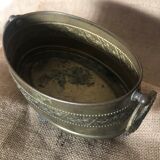 Small oval brass garden cut