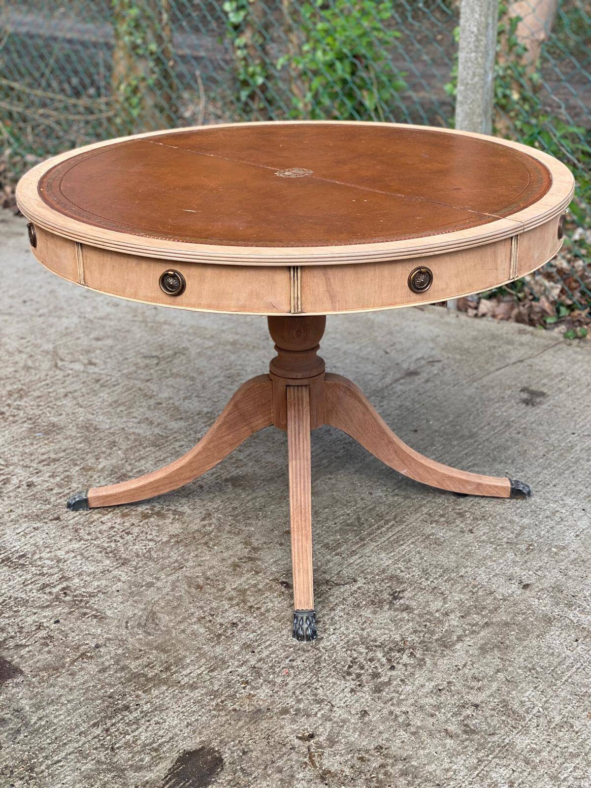 Round extendable table in Empire style, renovated with Bordeaux leather and raw wood, 168cm.