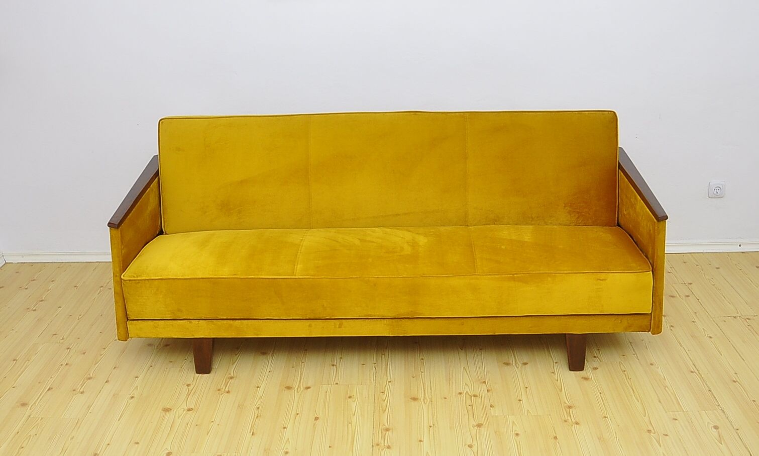 Mid-century yellow velvet sofa daybed, 1960s