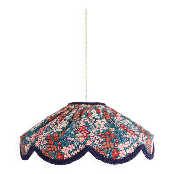 Suspension forme florale Cosette imprimée "mille fleurs"