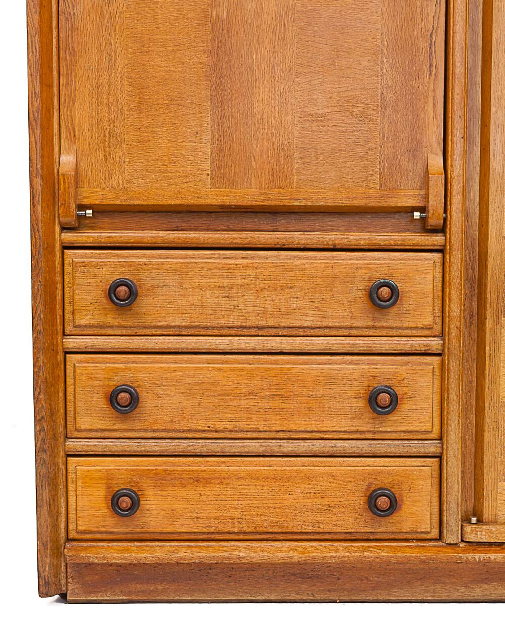 Armoire par Guillerme et Chambron
