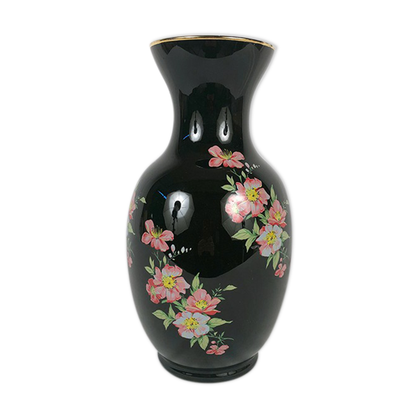 Vase opalin noir à décor de fleurs — Beyit