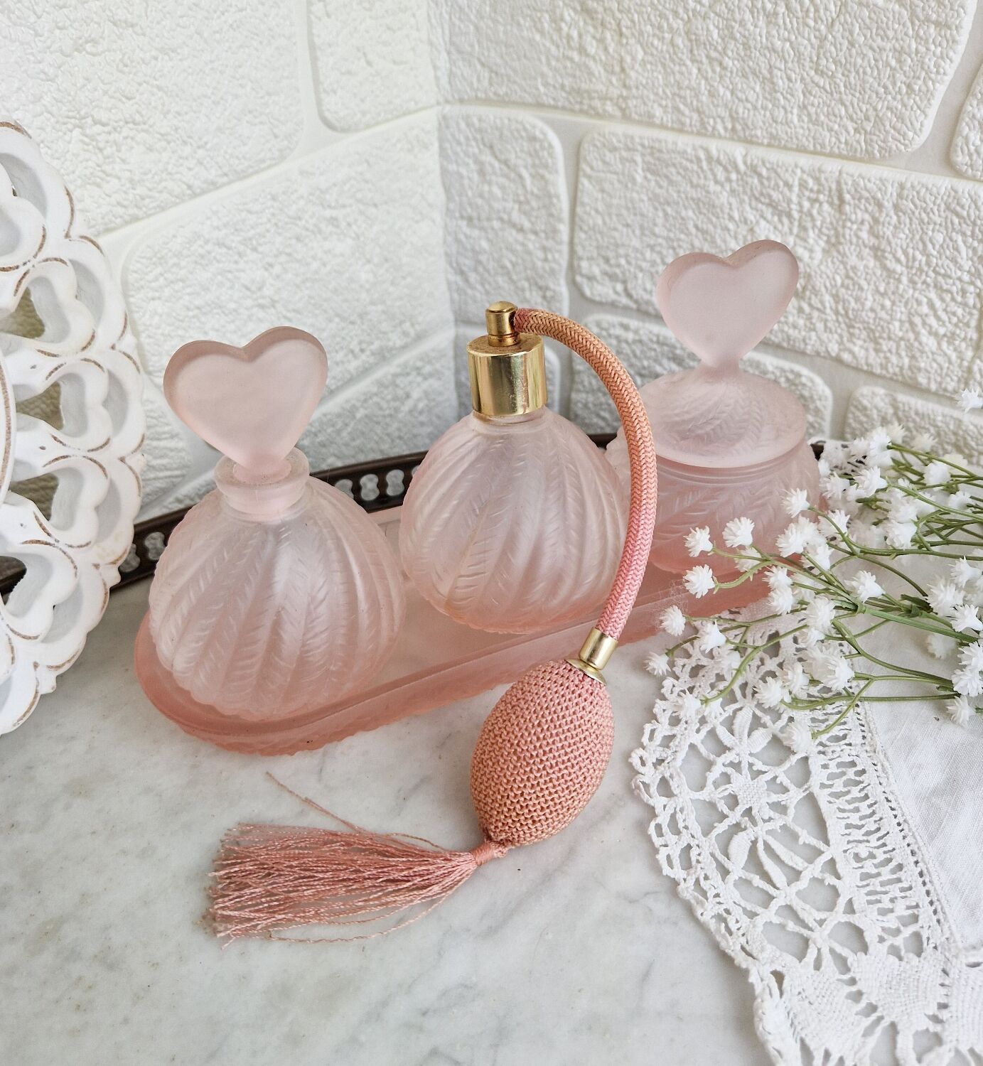 Vintage Pink Frosted Glass Bathroom Set Romantic Heart Decor