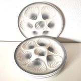 Plates, oyster dish, gray and white, Moulin des Loups ceramic