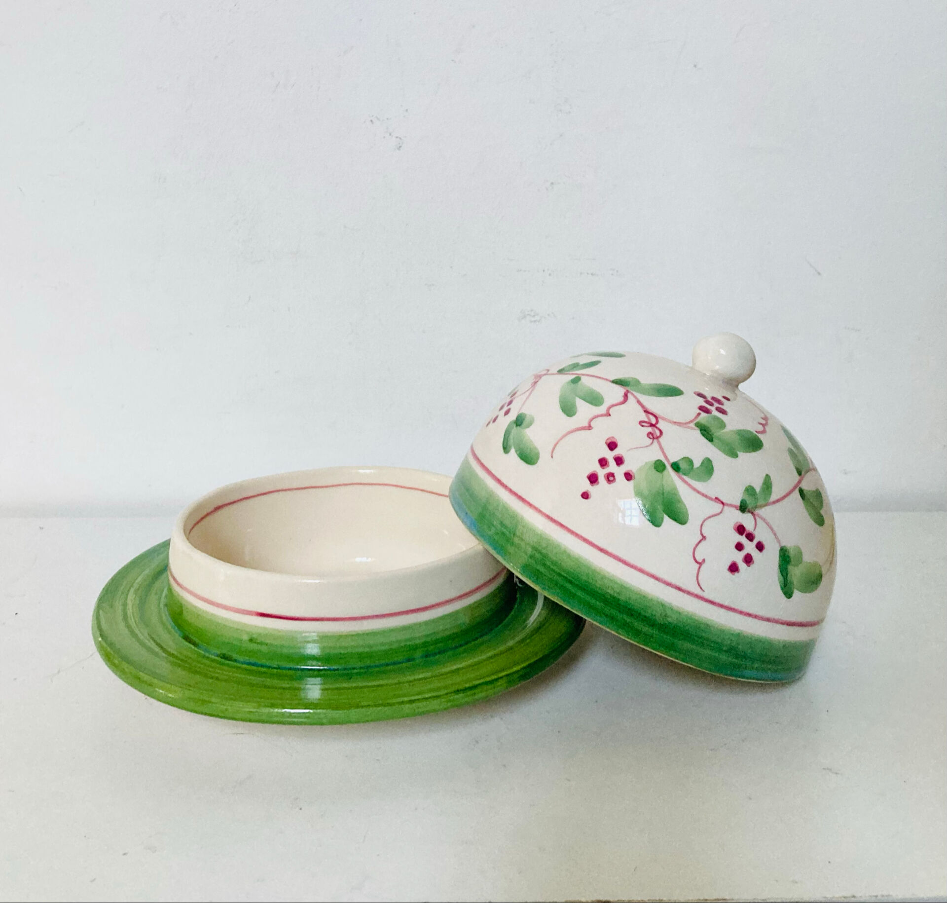 Butter bell in faience from the 20th century signed Mesves R.R Renaud Rémusat.