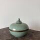 Mooie oude jade achtige blauwe groene keramische pot