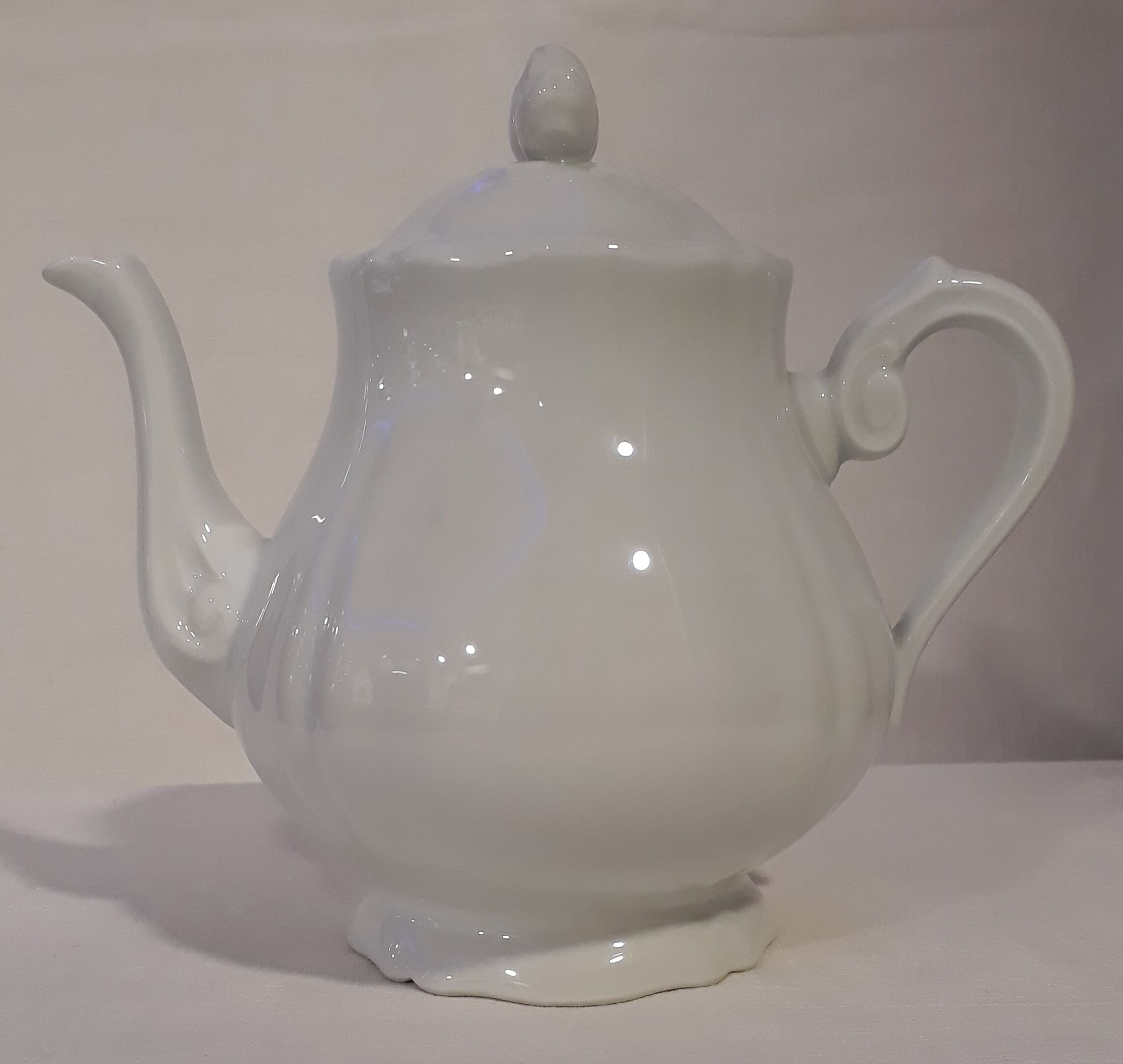 White teapot