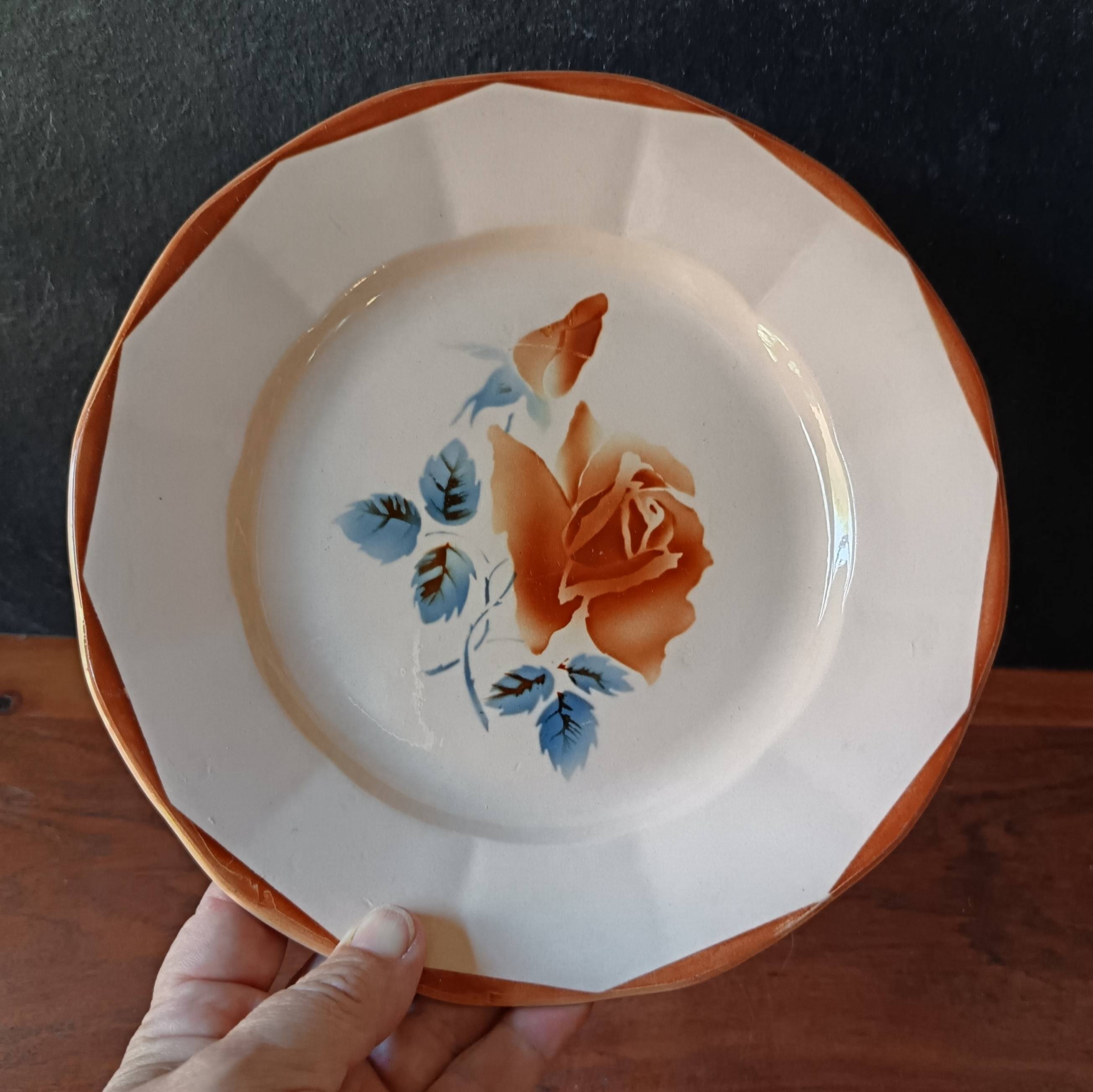 8 vintage flat plates Sarreguemines Digoin