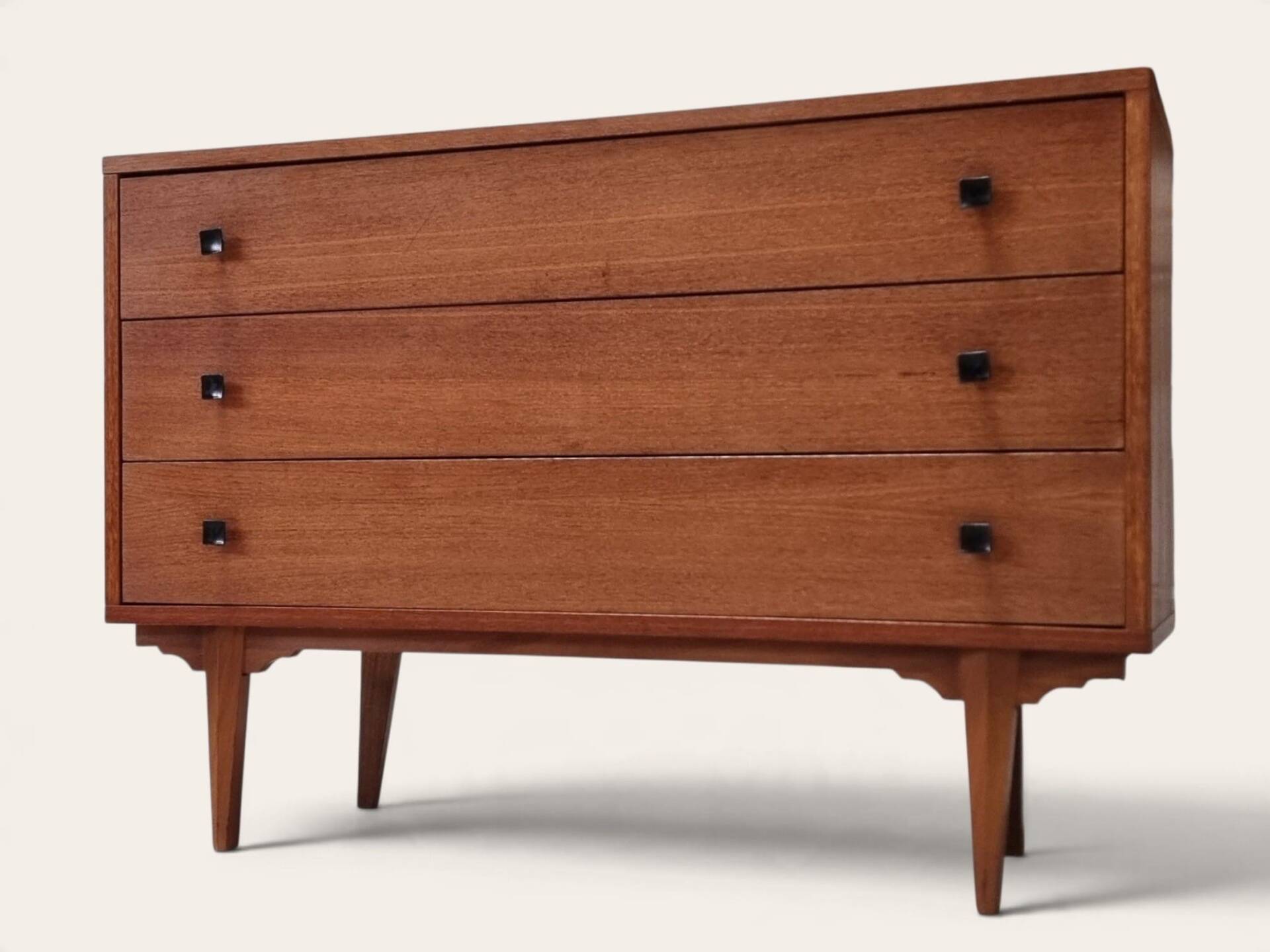 Mid-century drawer cabinet