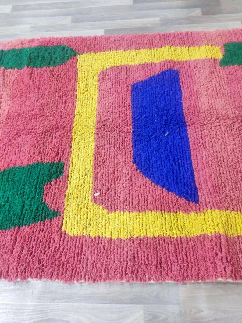 Traditional natural wool rug 250cm x 150cm