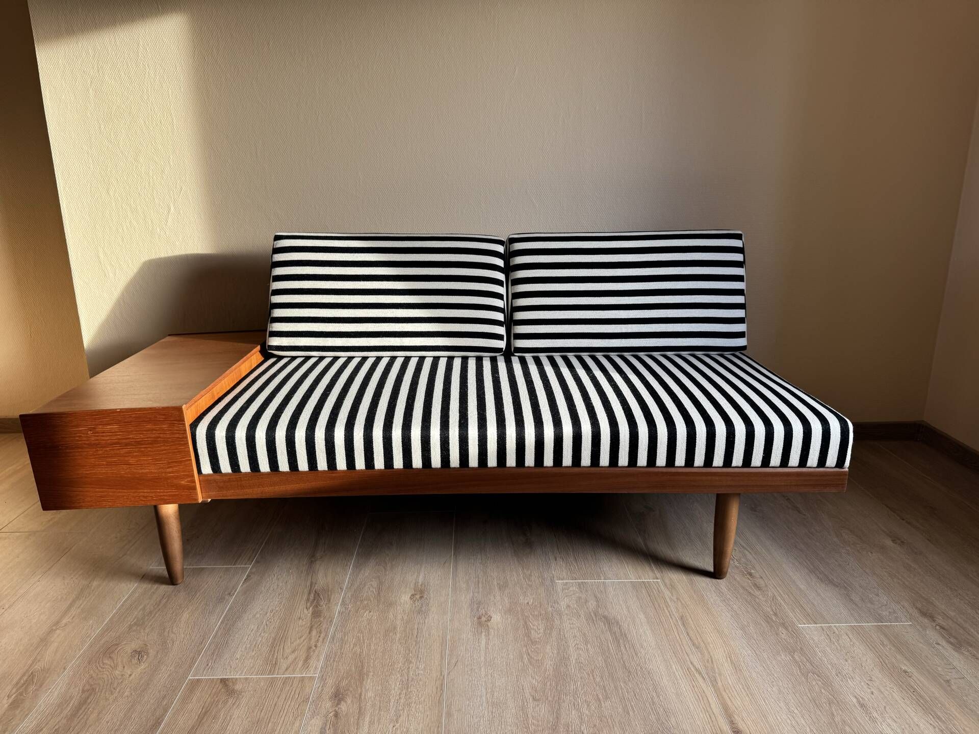Vintage Scandinavian Ekornes Svane retro daybed MidCentury 1960s