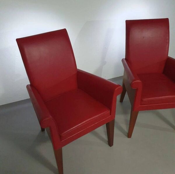 Chaises Paramount par Philippe Starck pour Driade 1989.