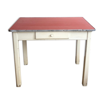 Farm table