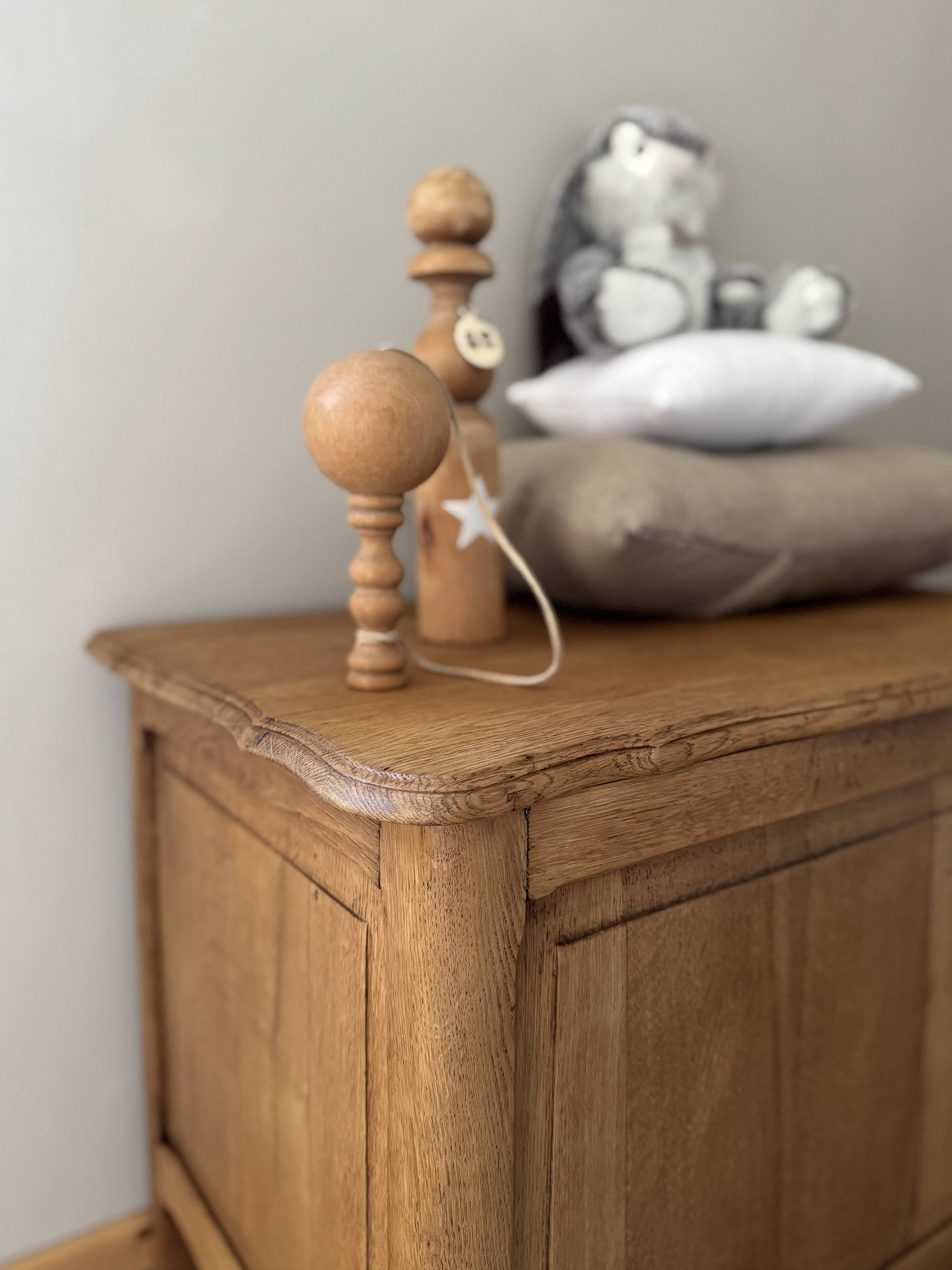 Toy chest