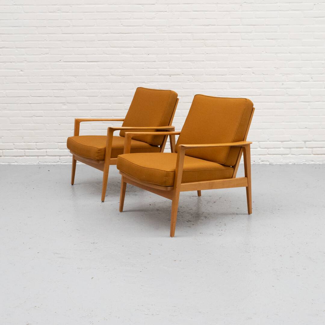 Fauteuil Walter Knoll Antimott du milieu du siècle