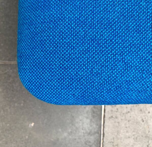 Ensemble de chaises danoises en teck du milieu du siècle avec nouveaux coussins Kvadrat Hallingdal, années 1960