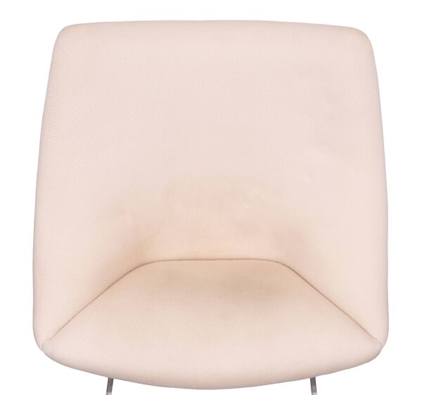 Ceci est le fauteuil emblématique Oyster d'Artifort par le designer Pierre Paulin.
