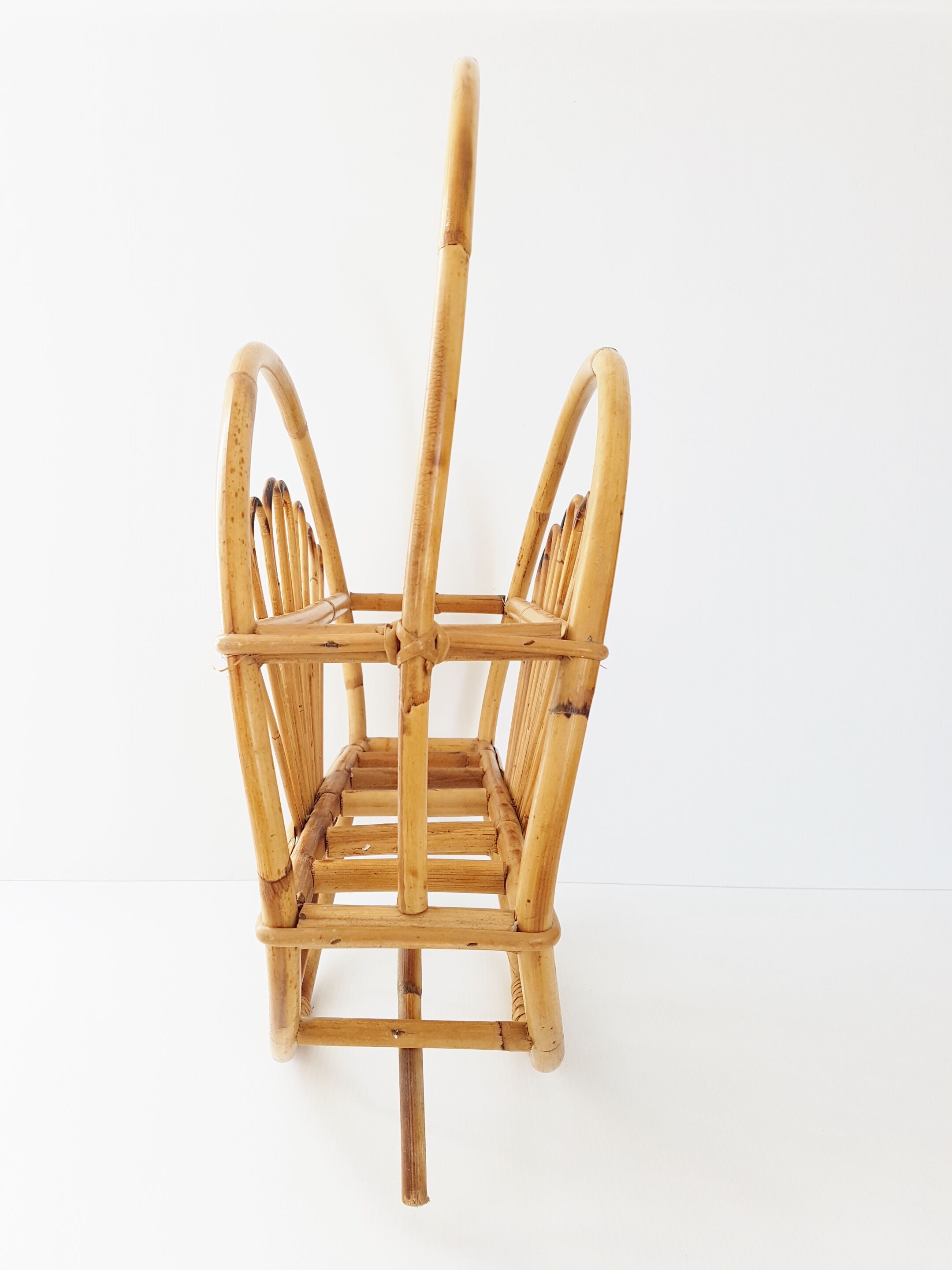 Magazine rack in rattan and bamboo 1960 vintage