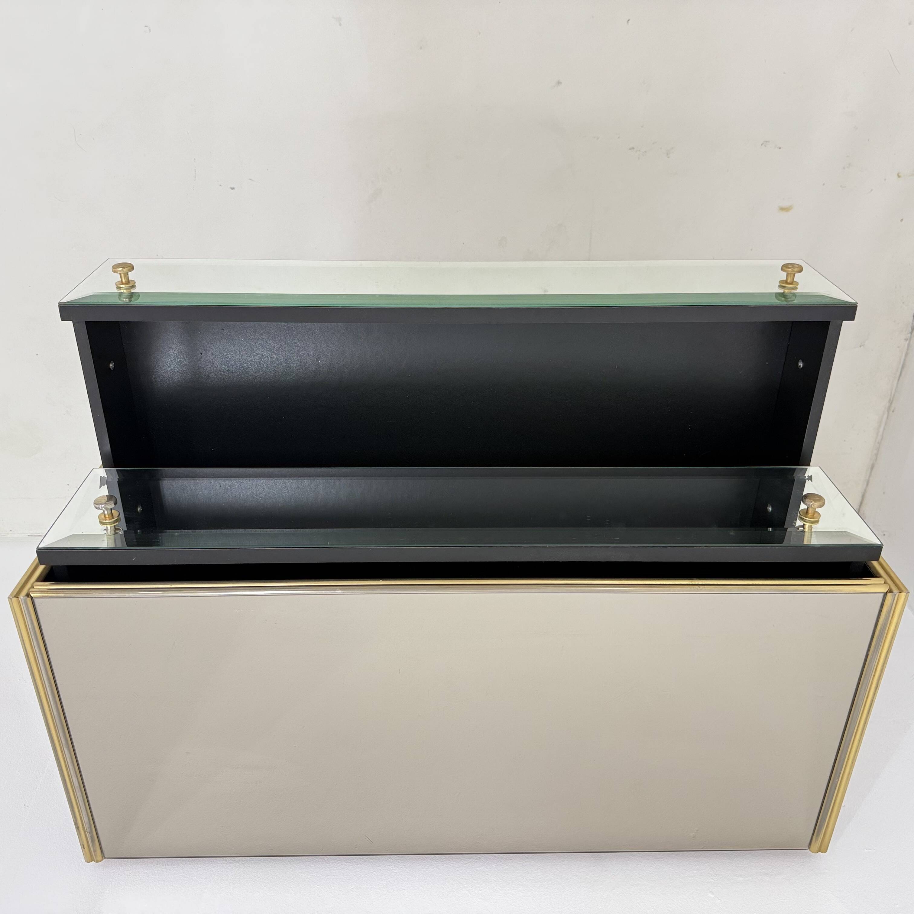 Commode à miroir Schöninger du milieu du siècle, années 1970